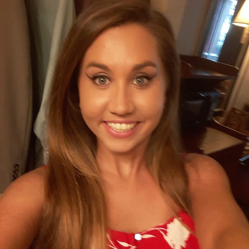 Meet your Posher, Jenn